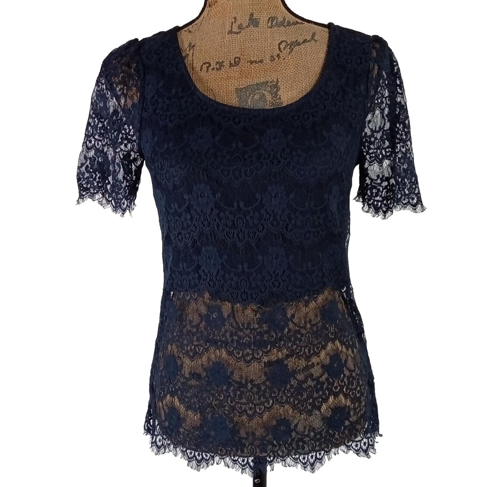 Banana Republic Blouse SMALL Short Sleeve Navy Blue Lace Lined Crop Top